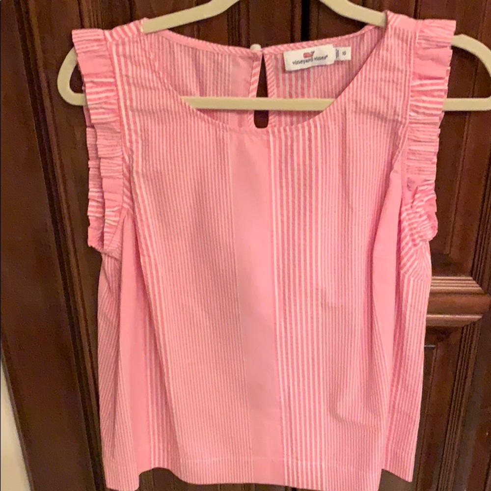 Vineyard Vines top